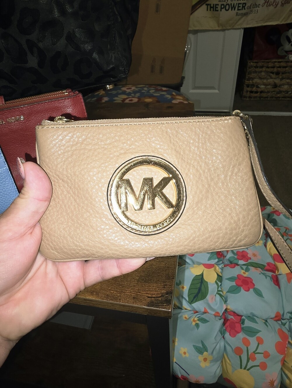 Michael Kors Bundle - Picture 2 of 16